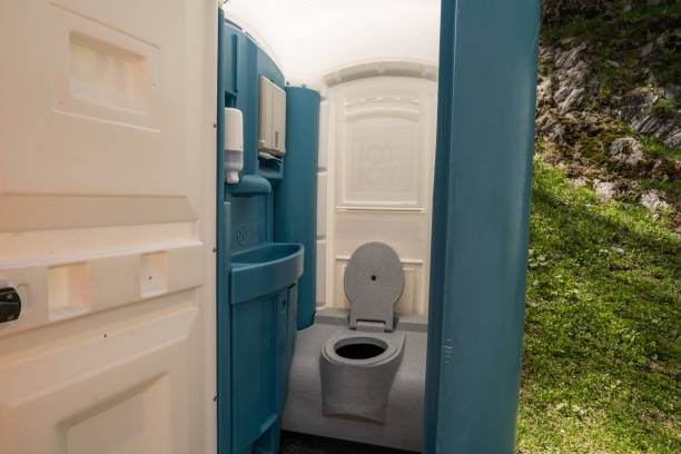 Best Portable restroom solutions  in Wedgefield, FL